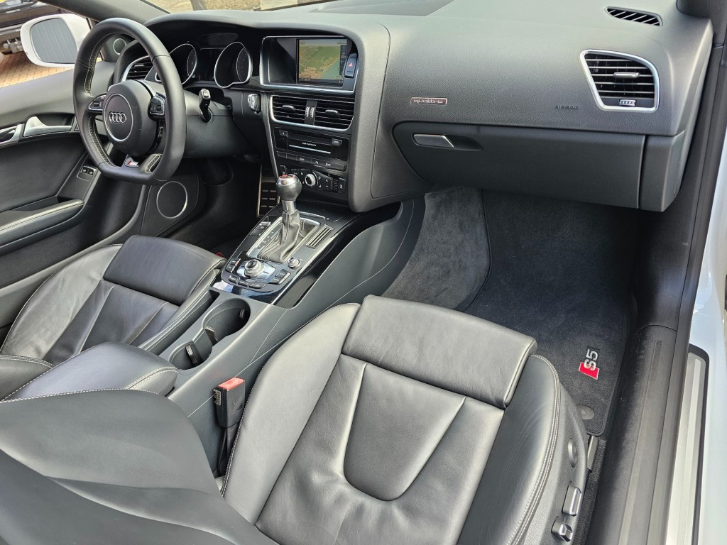 Hoofdafbeelding Audi S5