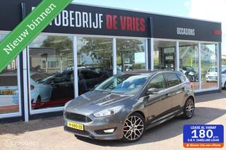 Ford Focus 1.5 ST-Line 183Pk Xenon/18Inch/Leder/Winterpakket
