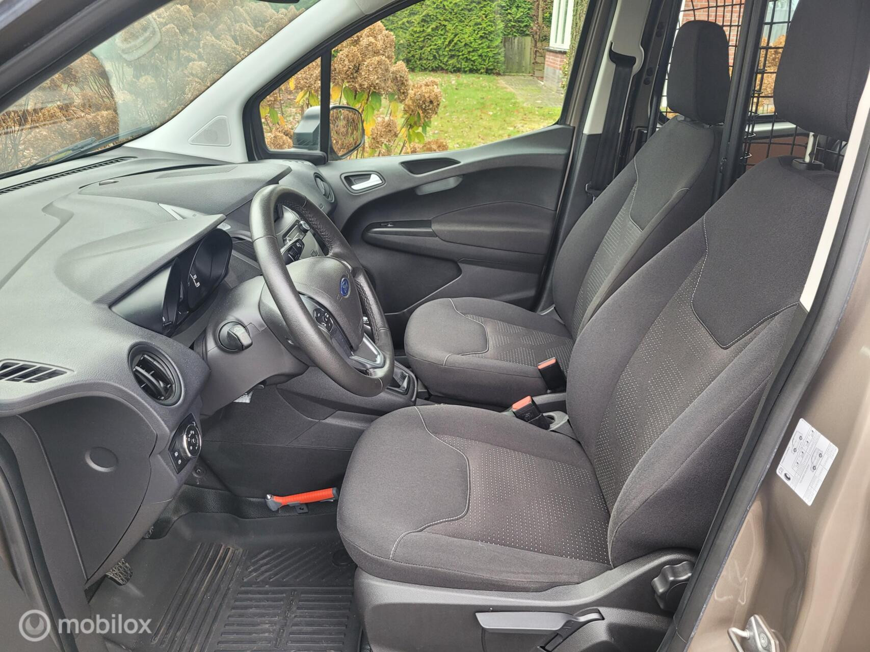 Hoofdafbeelding Ford Transit Courier