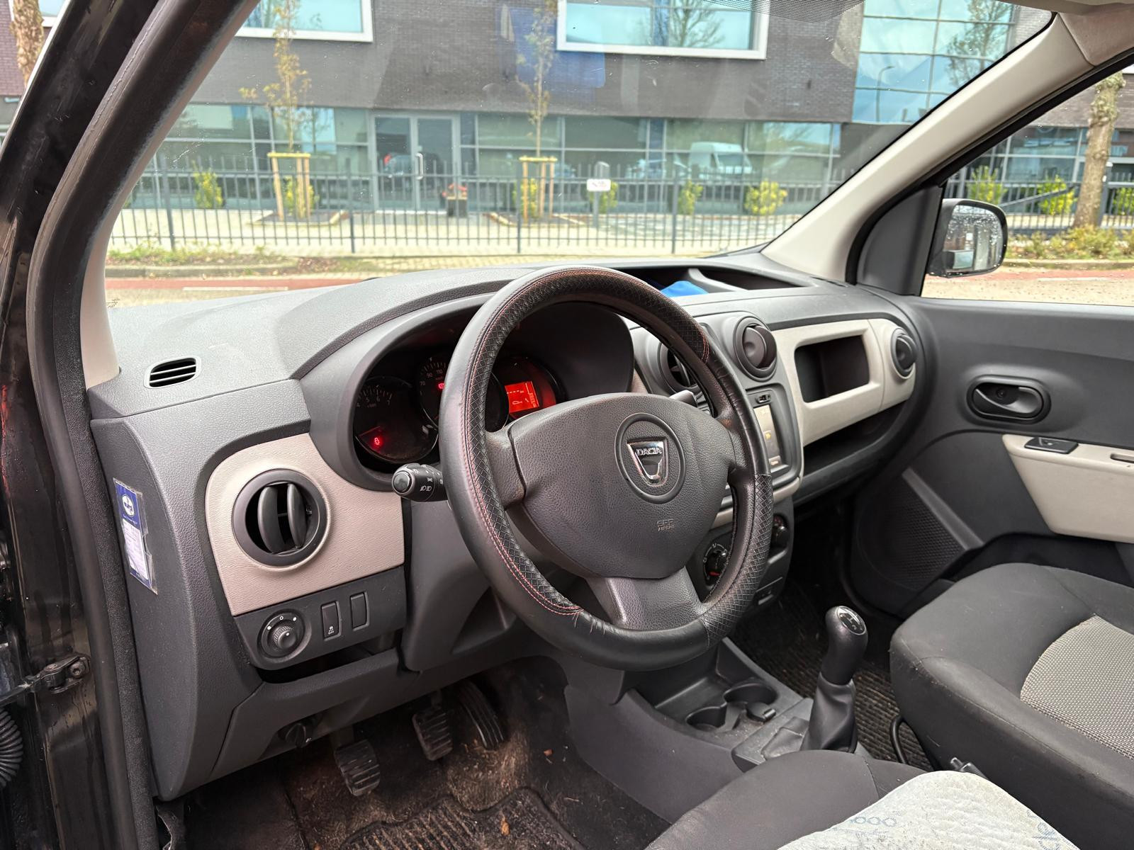 Hoofdafbeelding Dacia Dokker