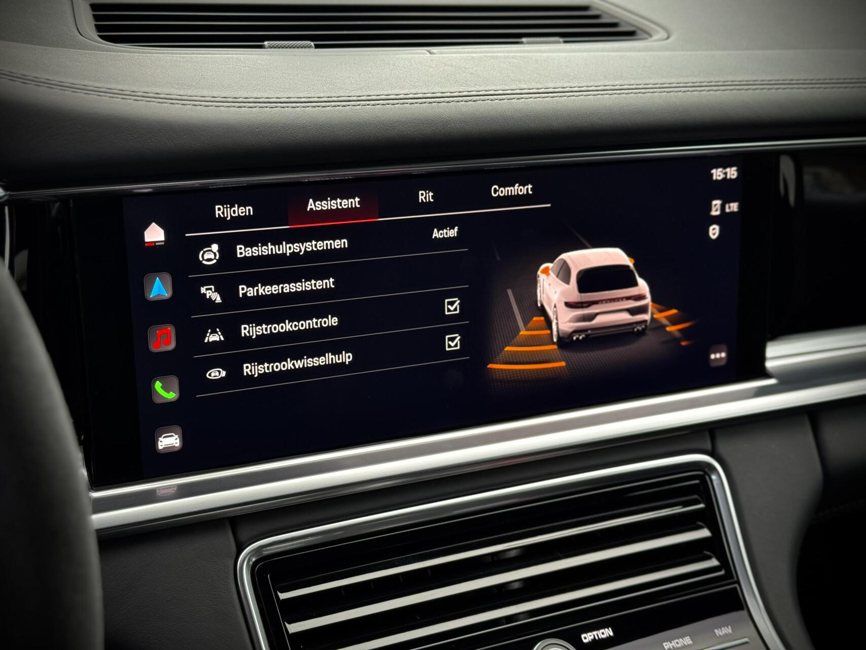 Hoofdafbeelding Porsche Panamera