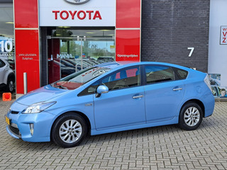 Hoofdafbeelding Toyota Prius Toyota Prius 1.8 Plug-in Aspiration STOELVERWARMING PARKEERCAMERA NAVIGATIE CRUISE CONTROL