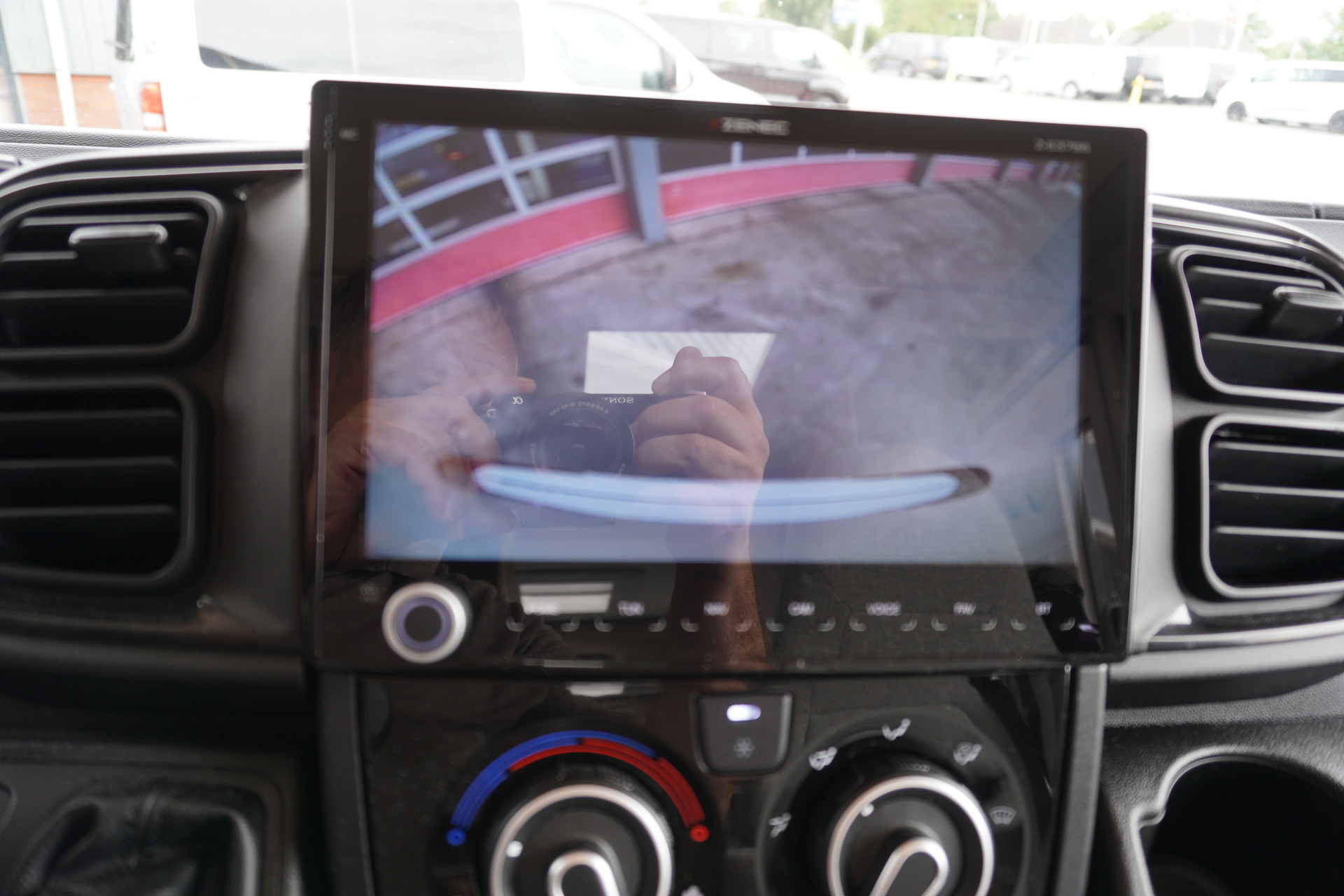 Hoofdafbeelding Hymer Exsis-i