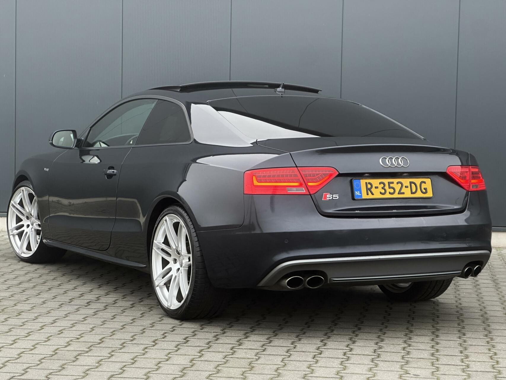 Hoofdafbeelding Audi S5