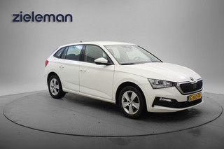 Hoofdafbeelding Škoda Scala Škoda Scala 1.0 TSI Ambition - Digital cockpit, Carplay, Navi, Cruise