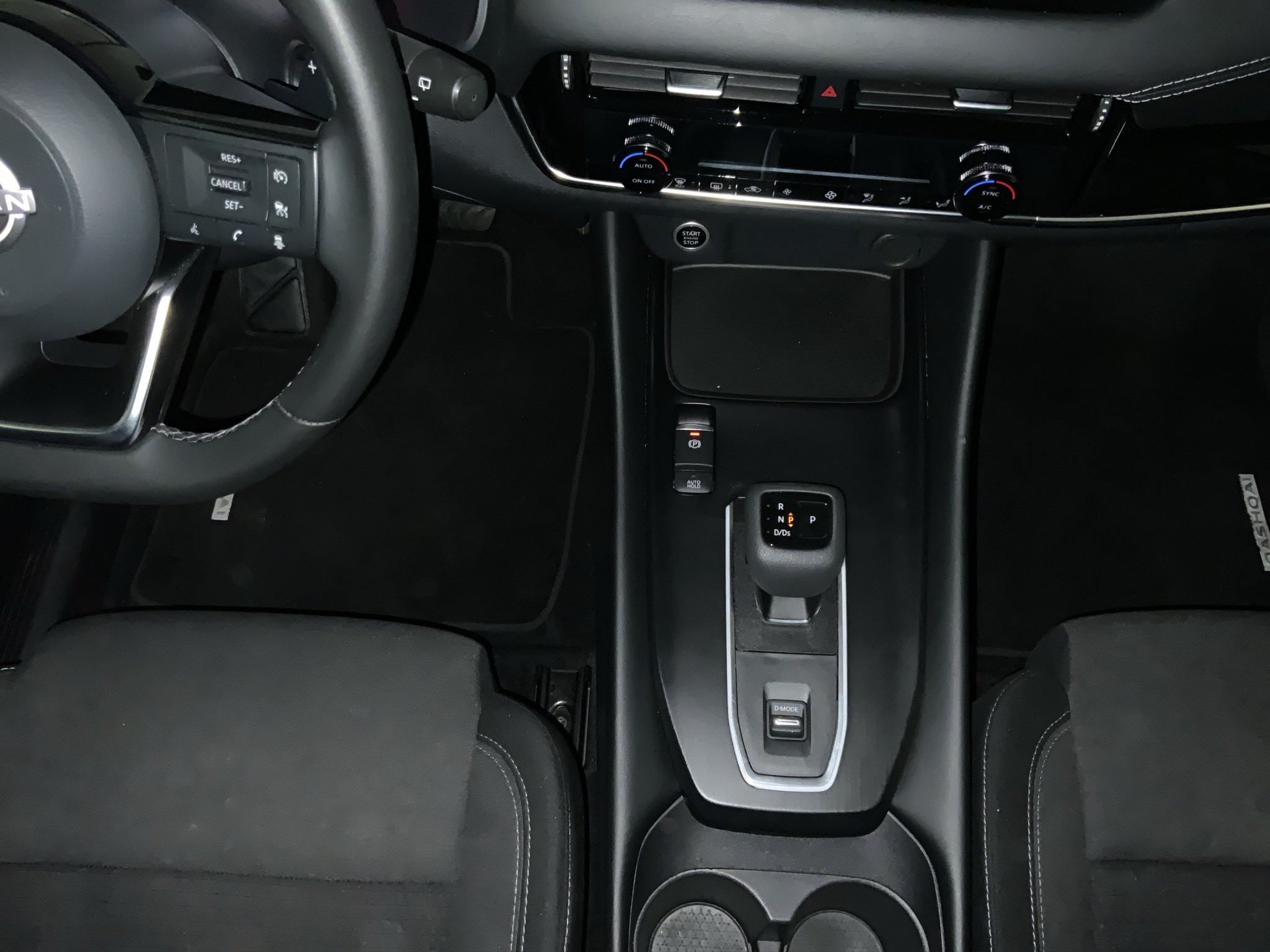 Nissan-QASHQAI-image-13