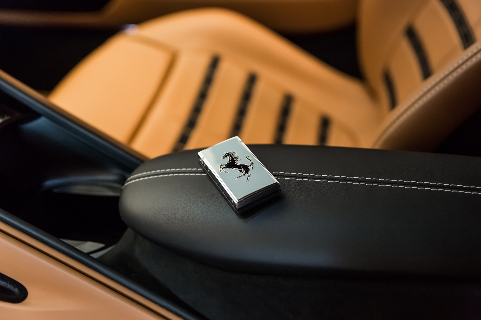 Hoofdafbeelding Ferrari Roma