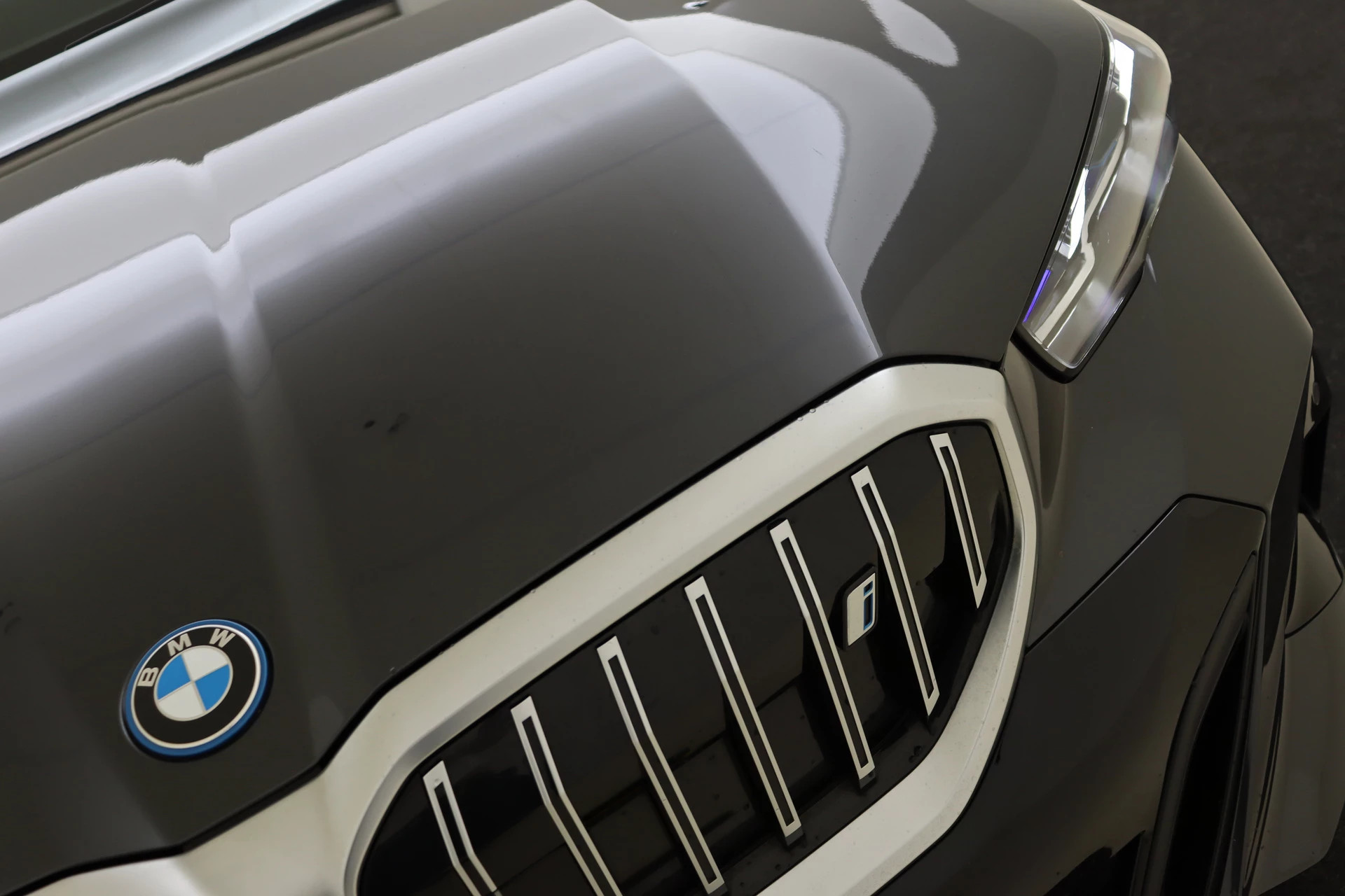 Hoofdafbeelding BMW i5