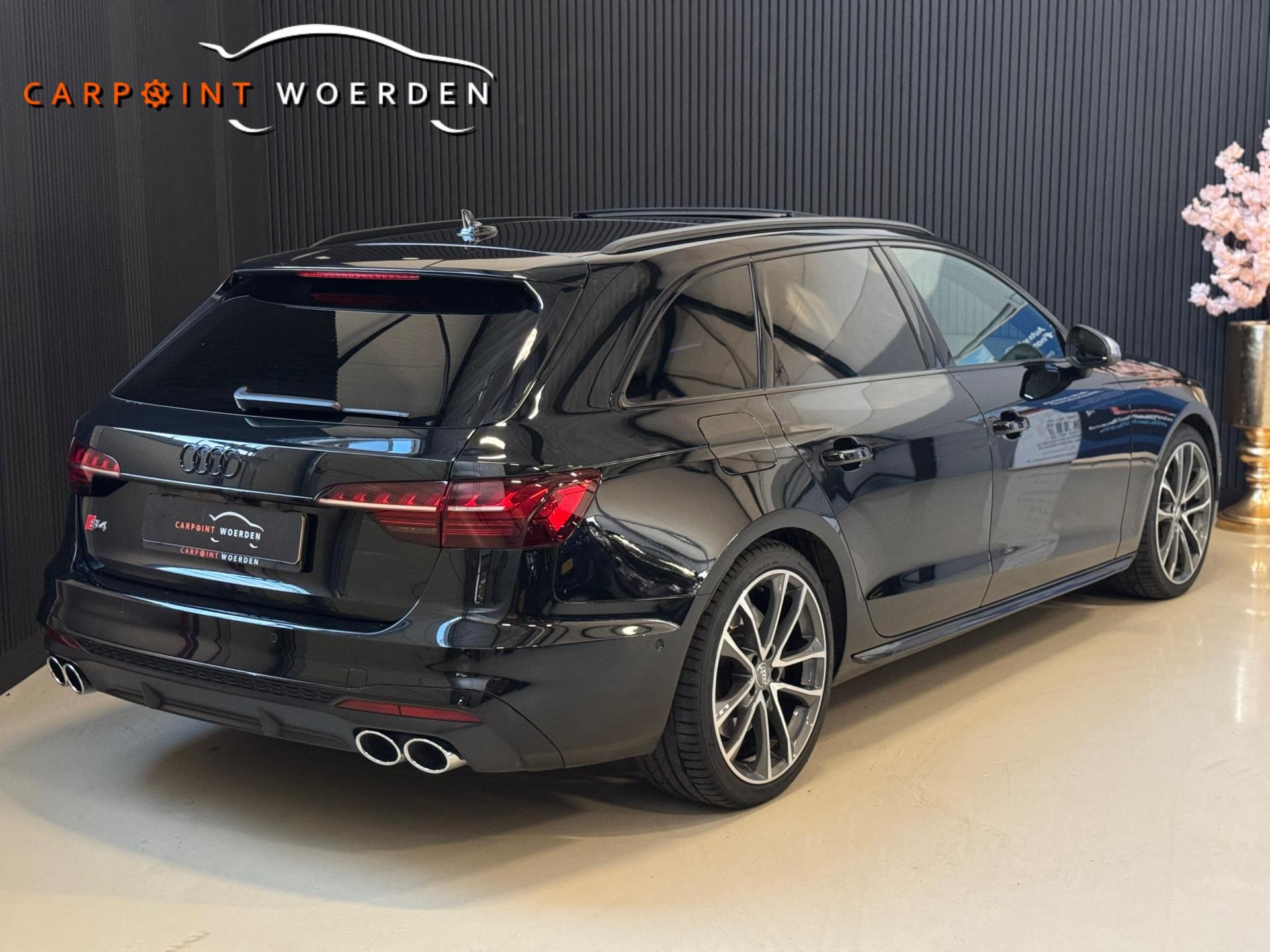 Hoofdafbeelding Audi S4