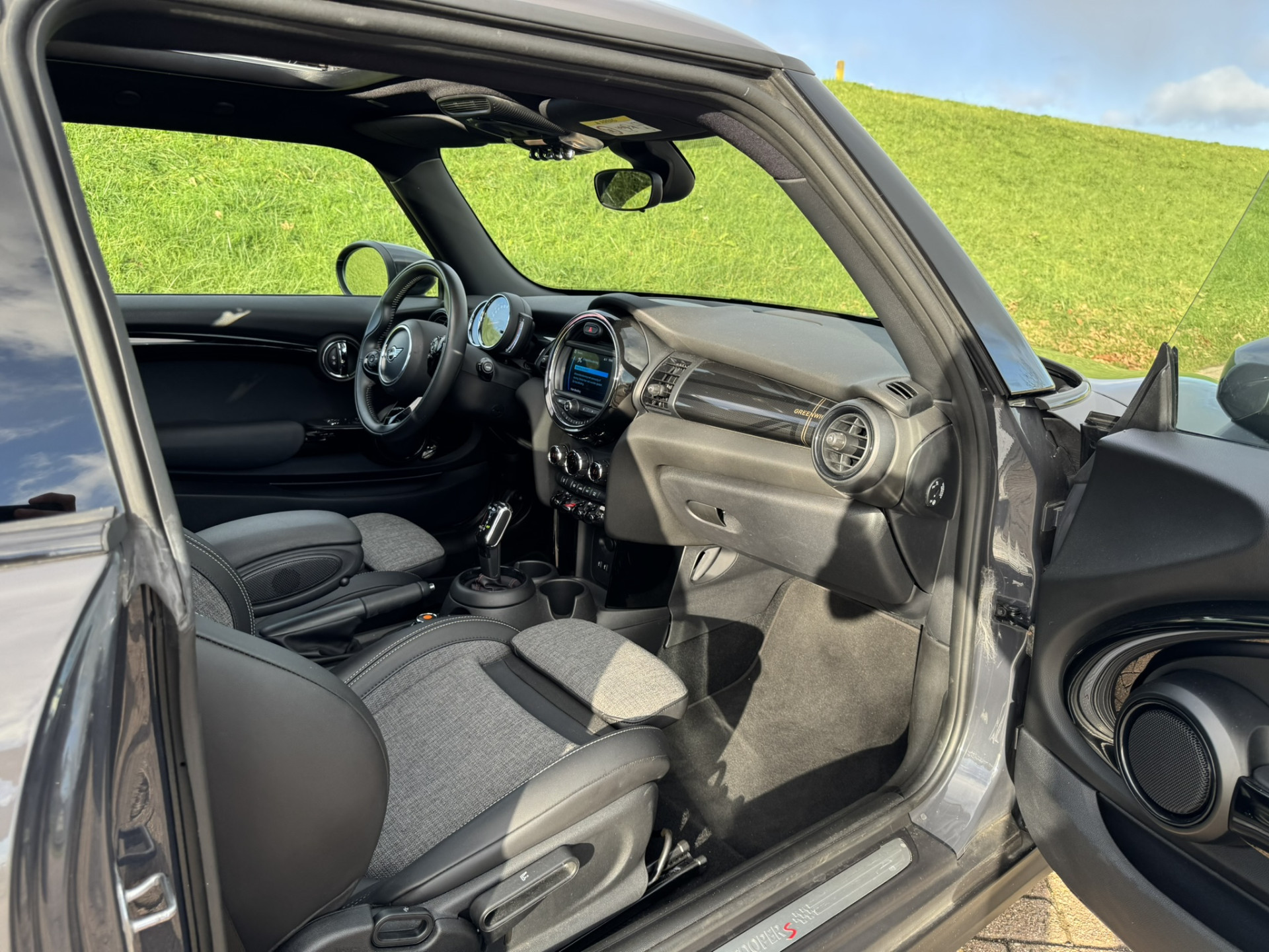 Hoofdafbeelding MINI Cooper S