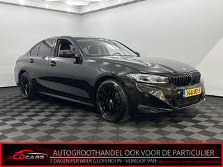 BMW 3 Serie 318i Navi, Clima, Head Up, Nieuwstaat