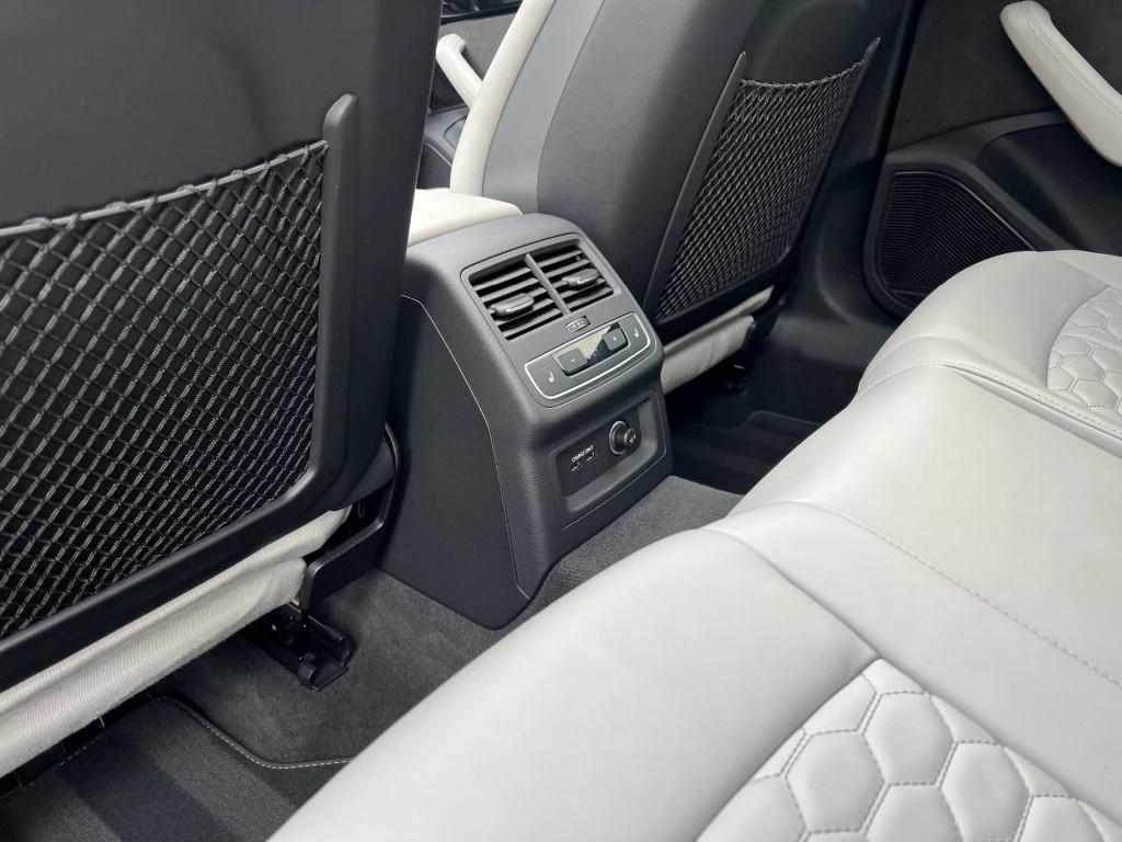 Hoofdafbeelding Audi RS4