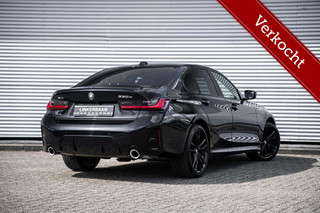 BMW 3-serie 330e xDrive Sedan Hybrid | Vol Opties | M Sport | Glazen Schuifdak | H&K | Innovation | Head Up |19 inch |