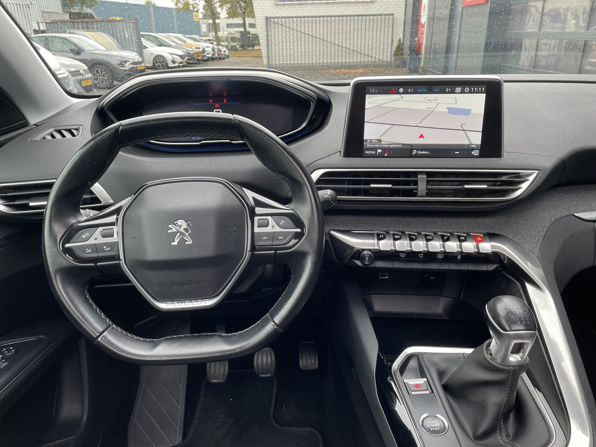 Hoofdafbeelding Peugeot 5008