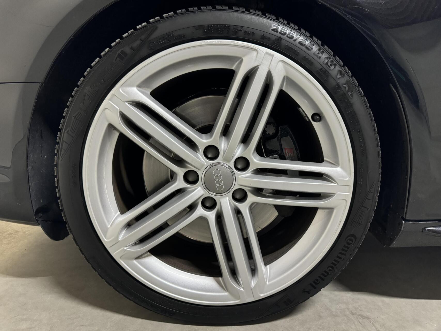 Hoofdafbeelding Audi S4