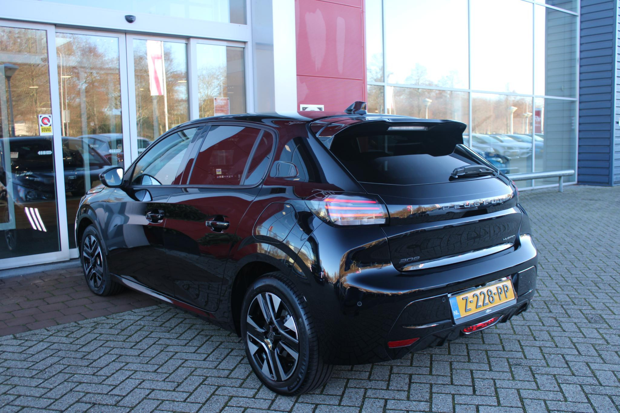 Hoofdafbeelding Peugeot 208