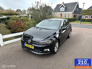 Volkswagen Polo 1.0 TSI  95PK HIGHLINE CLIMATE CONTROLE PARKEERSENSOREN SFEERVERLICHTING NAVIGATIE ZEER NETTE AUTO!!