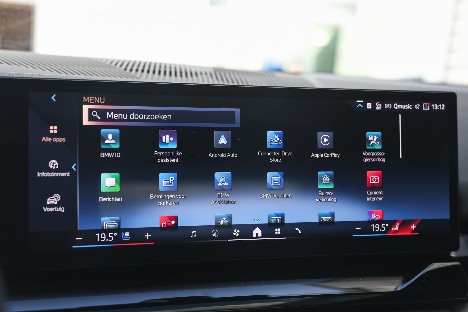 Hoofdafbeelding BMW i5