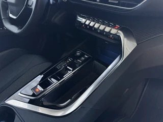 Peugeot 3008 Peugeot 3008 130PK ALLURE LEER I-COCKPIT LED CARPLAY EUROPA.NAVI ELEK.KLEP CAMERA ADAP.CRUISE ZWARTE HEMEL. 05/2024 ALLURE 2024 - afbeelding nr 33