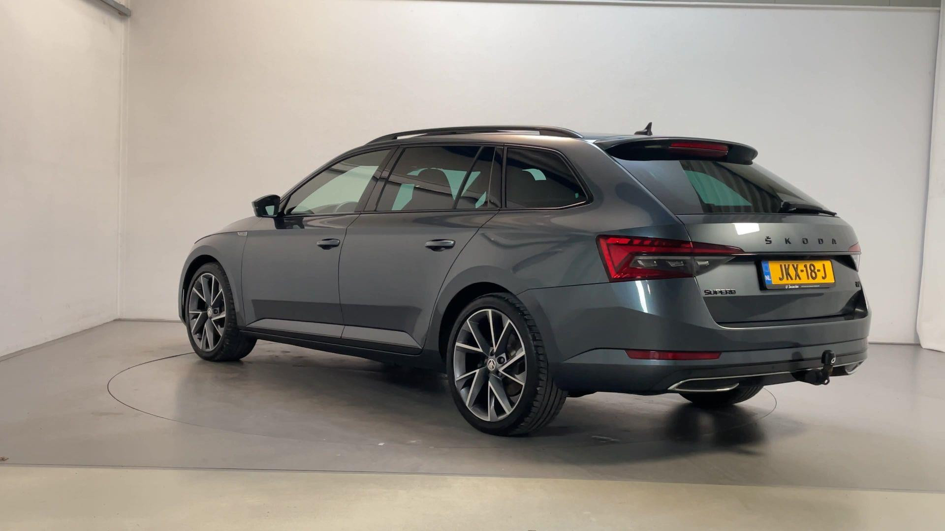 Hoofdafbeelding Škoda Superb