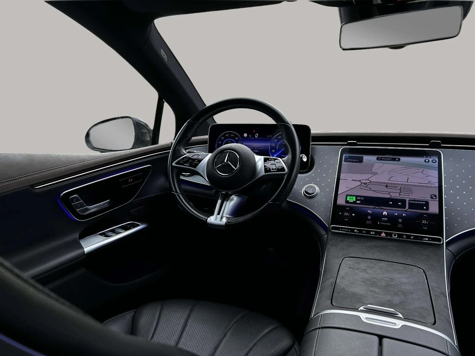 Mercedes-Benz-EQE-image-15