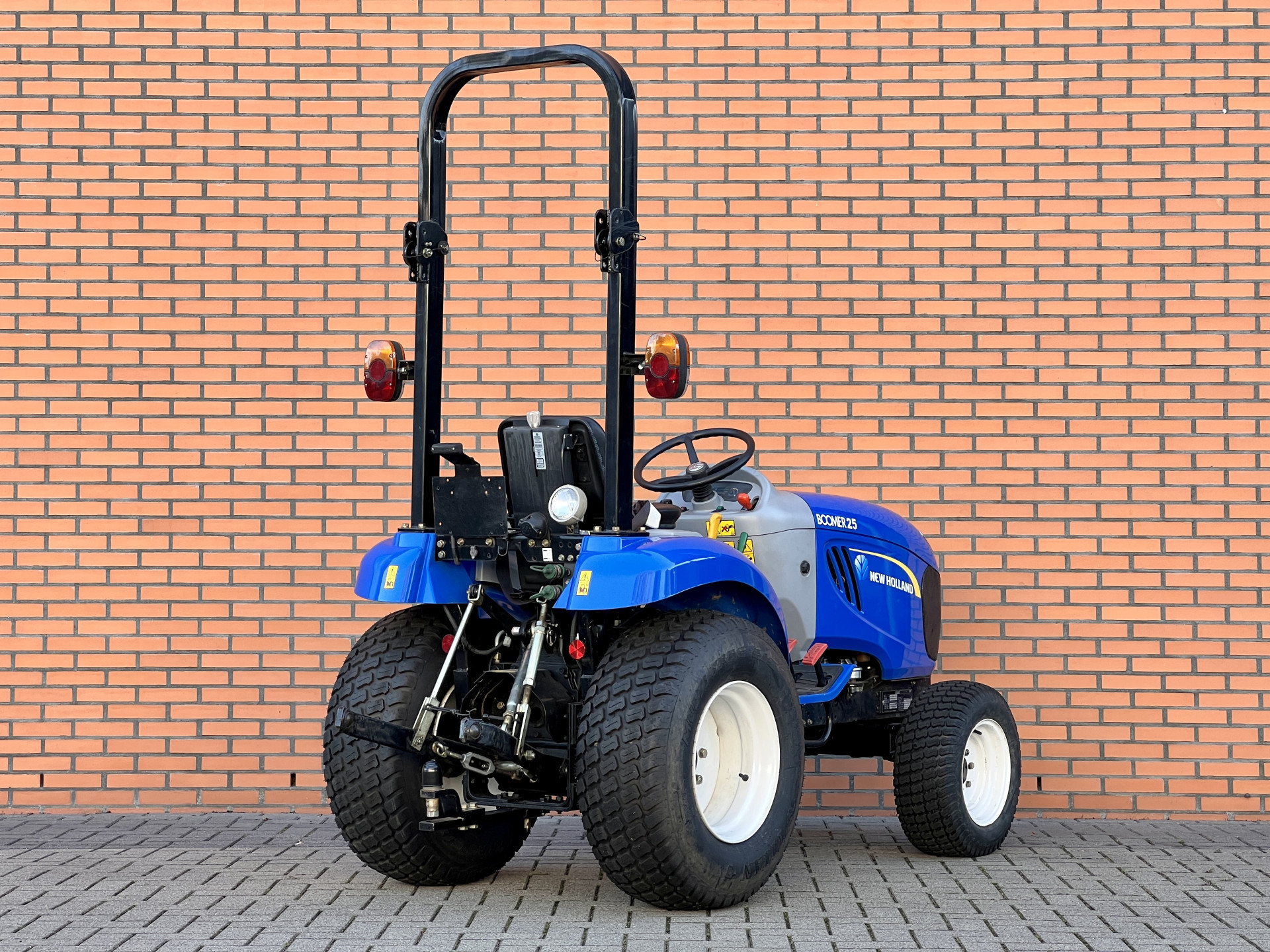 Hoofdafbeelding New Holland Boomer 25