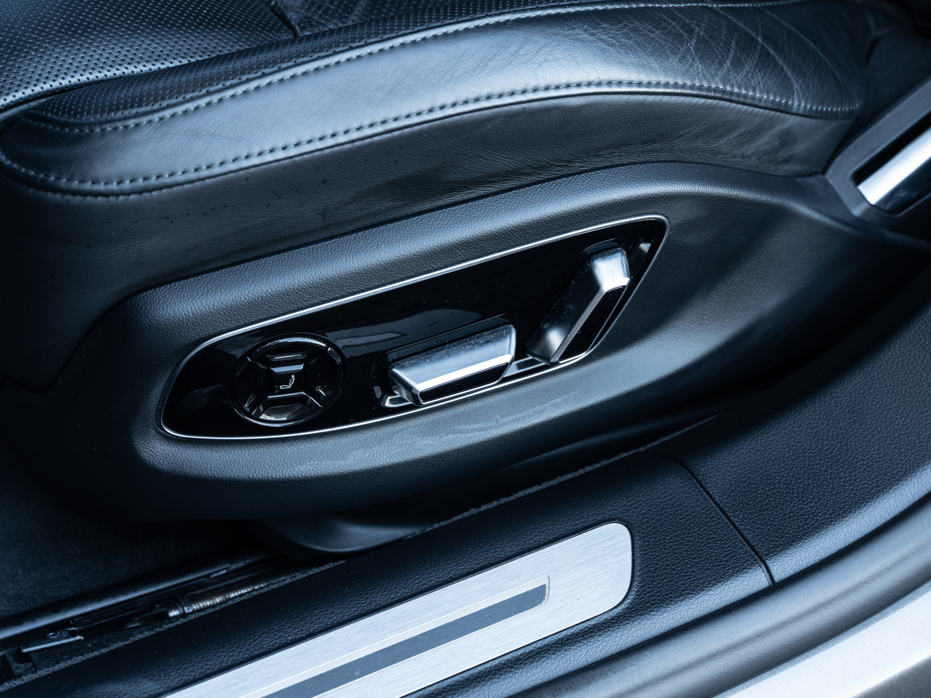 Hoofdafbeelding Audi A8