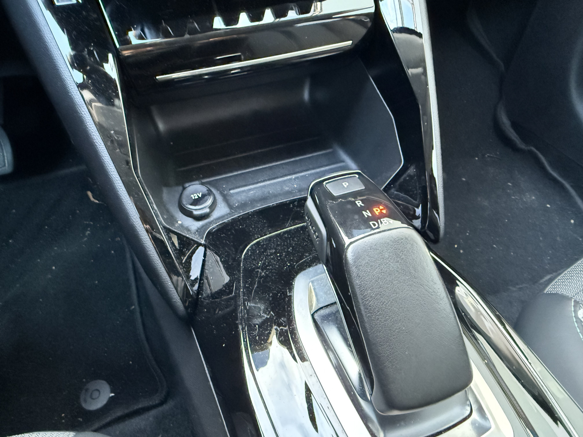 Hoofdafbeelding Peugeot e-208