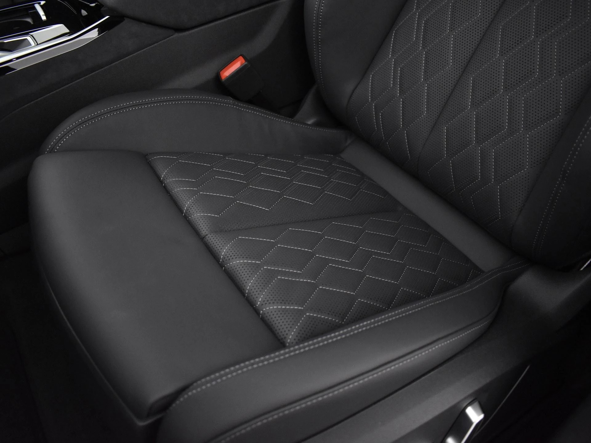 Hoofdafbeelding Audi A6 Avant e-tron