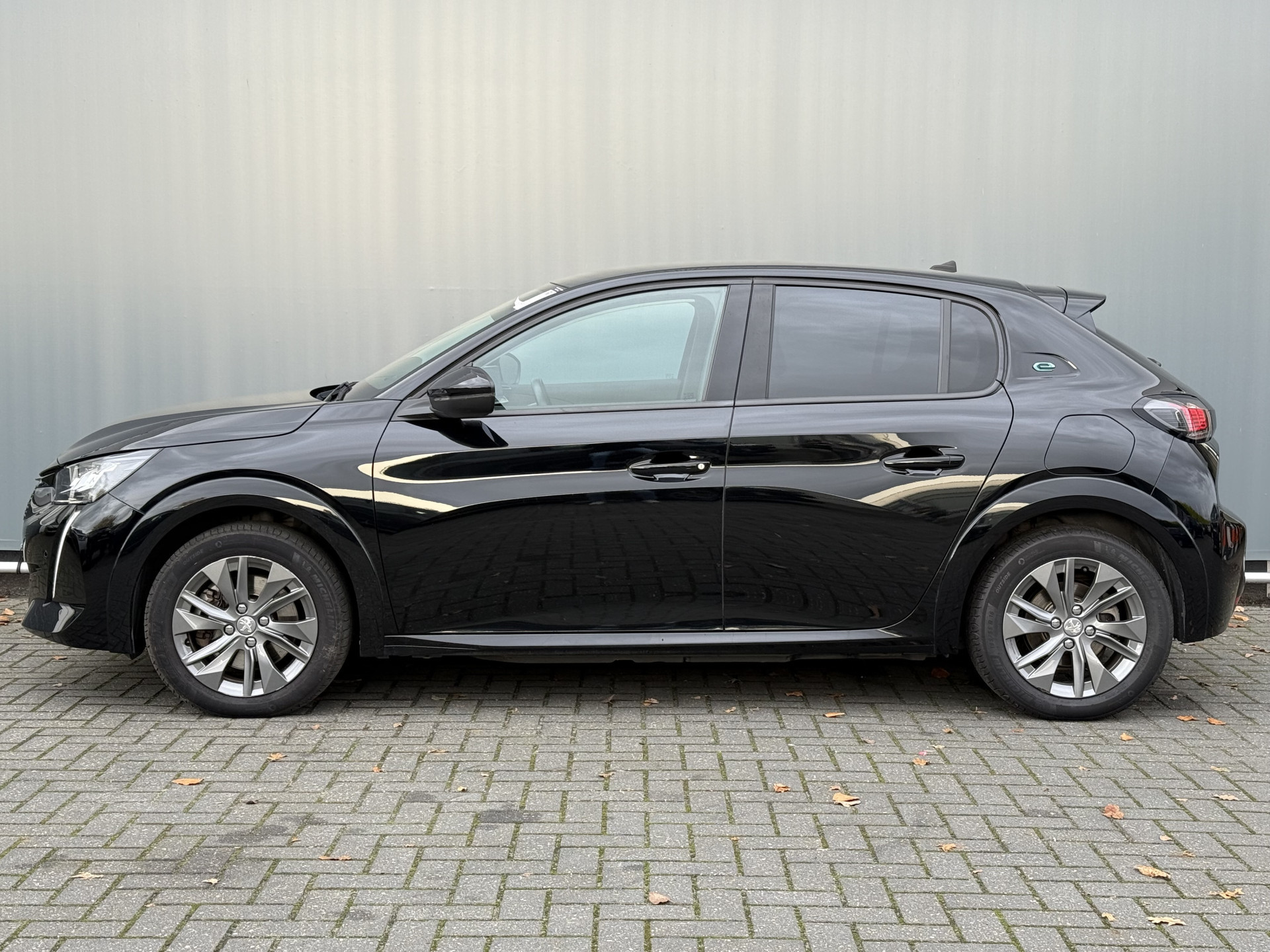 Hoofdafbeelding Peugeot e-208