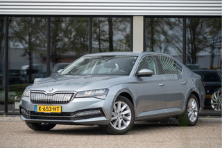 Hoofdafbeelding Škoda Superb Škoda Superb 1.4 TSI iV Business Edition Plus | Adapt. Cruise | Apple CarPlay | Navi | Stoelverw. | Afn. Fietsenhaak |