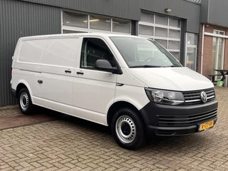 Volkswagen Transporter 2.0 TDI L2H1 Airco Cruise controle Kastinrichting Sortimo Parkeersensoren achter Telefoonvoorbereiding 2-Persoons Usb aansluiting 1e eigenaar Euro 6 Bestel
