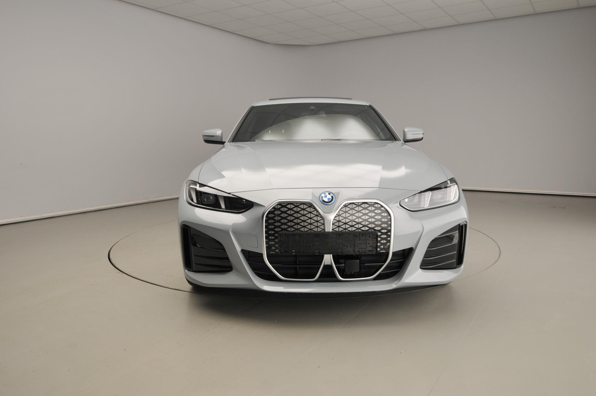 Hoofdafbeelding BMW i4