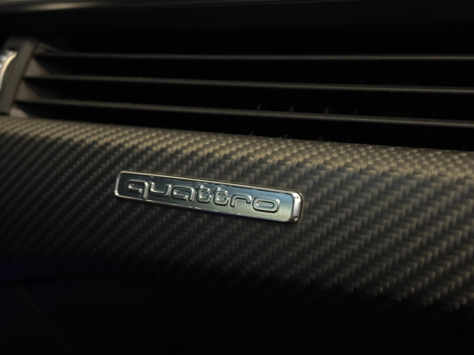 Hoofdafbeelding Audi S4