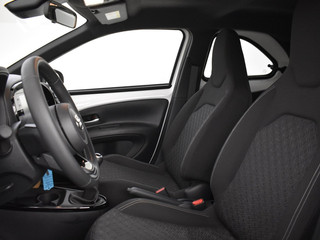 Toyota Aygo Toyota Aygo X 1.0 VVT-i MT Pulse Bi Tone | Apple & Android Carplay - afbeelding nr 11