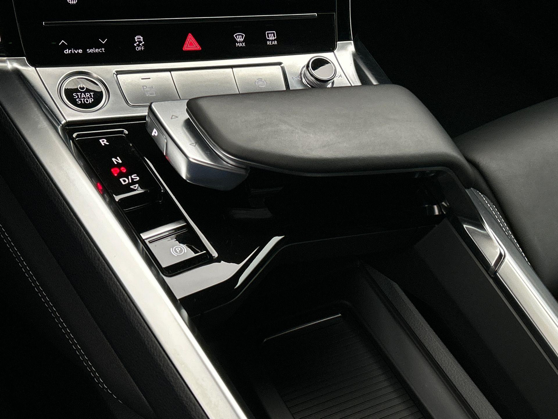 Hoofdafbeelding Audi Q8 Sportback e-tron