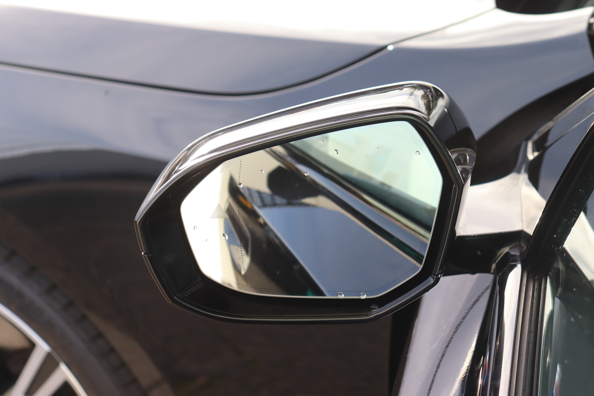 Hoofdafbeelding BMW i5