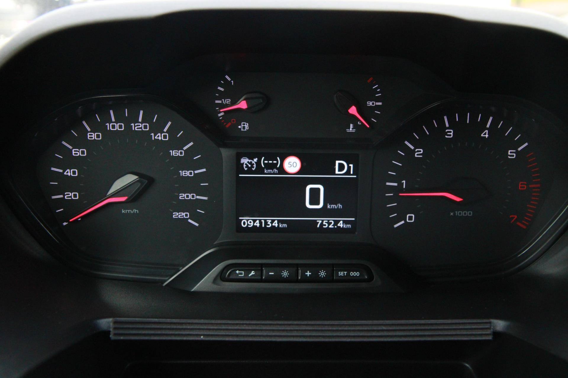 Hoofdafbeelding Peugeot Partner