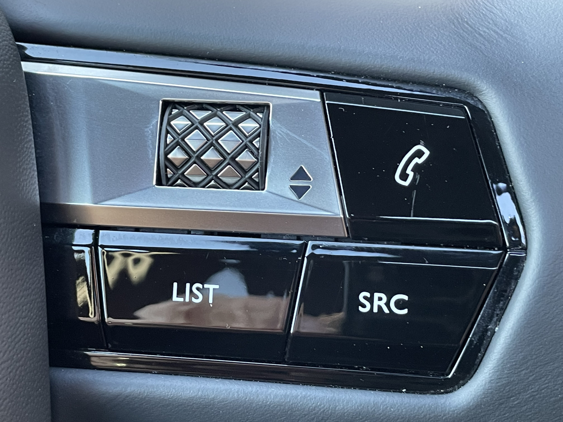 Hoofdafbeelding DS DS 7