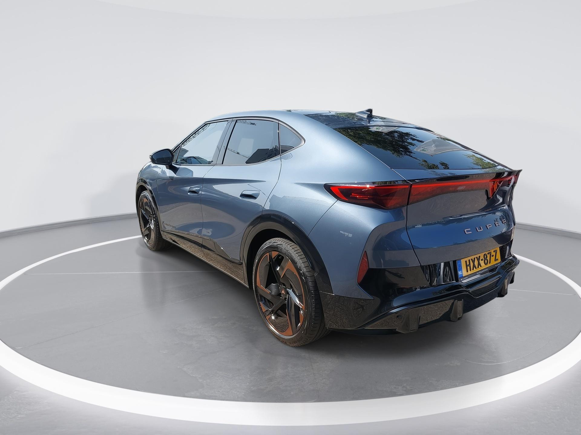 Hoofdafbeelding CUPRA Tavascan