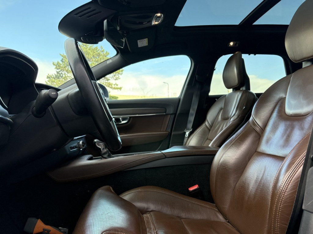 Hoofdafbeelding Volvo V90