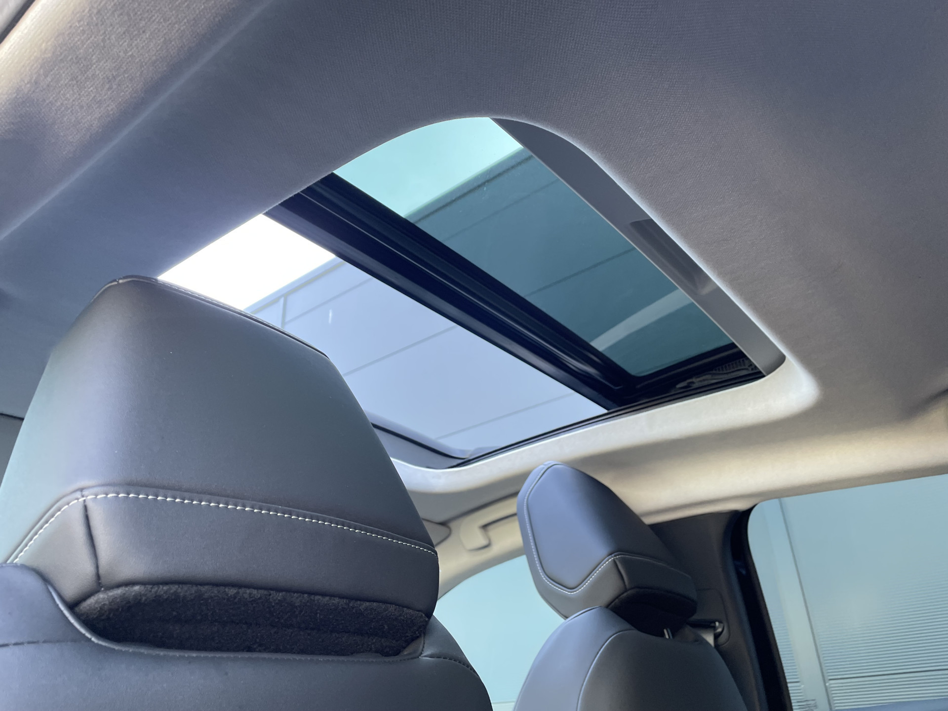 Hoofdafbeelding Citroën ë-C4