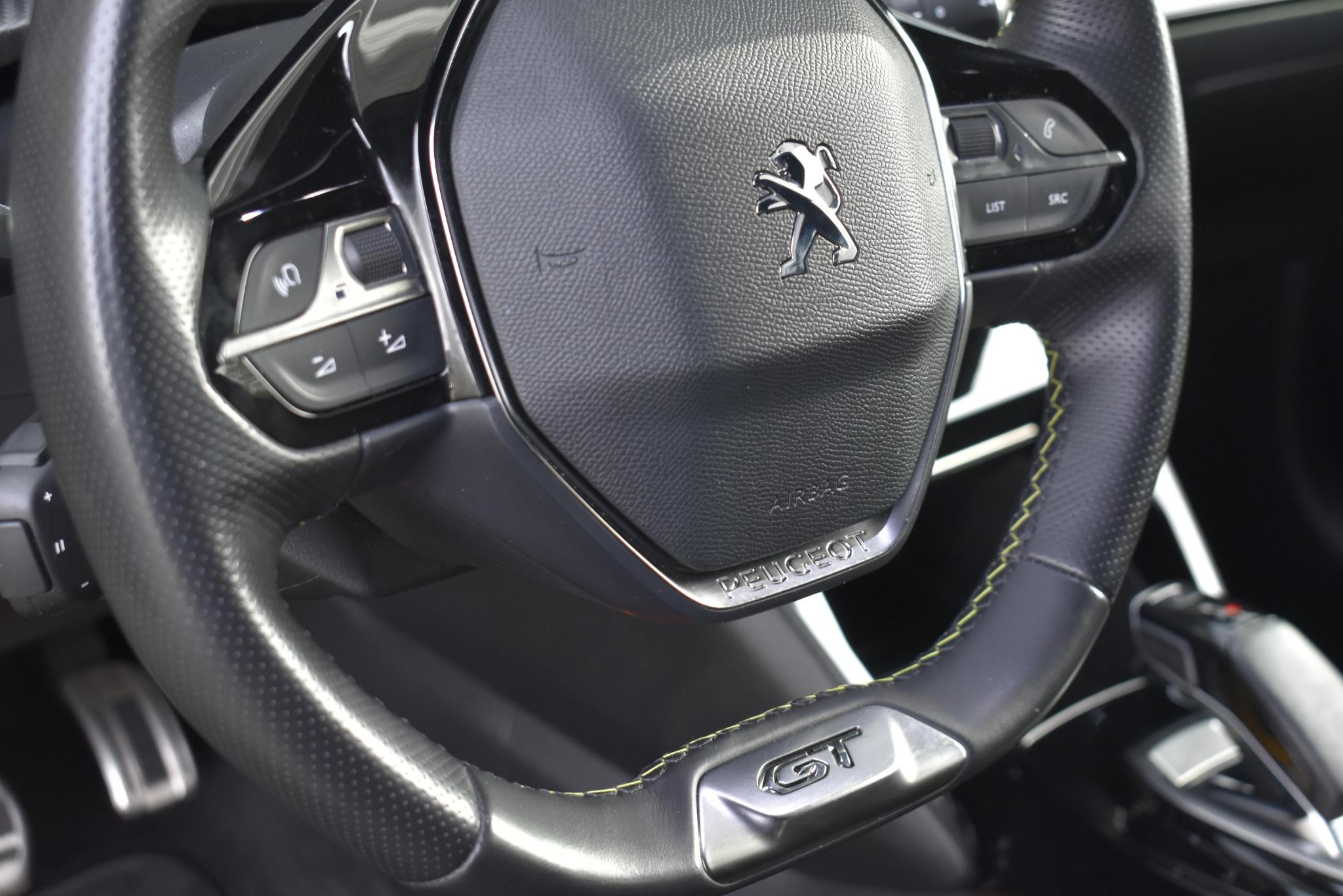 Hoofdafbeelding Peugeot e-208