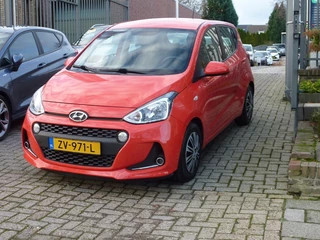 Hyundai i10 1.0I COMFORT / navigatie /pdc