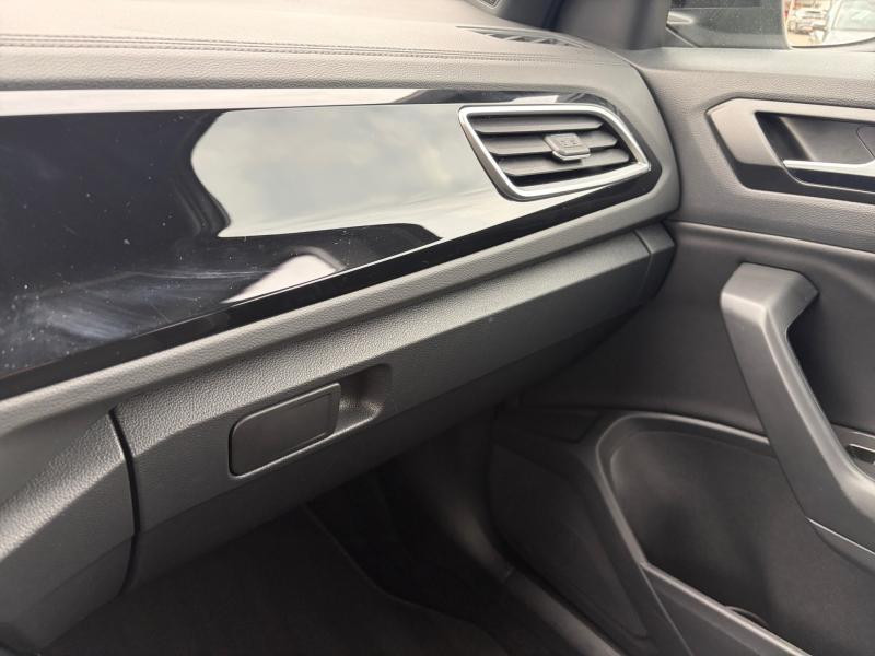 Volkswagen-T-Roc-image-8