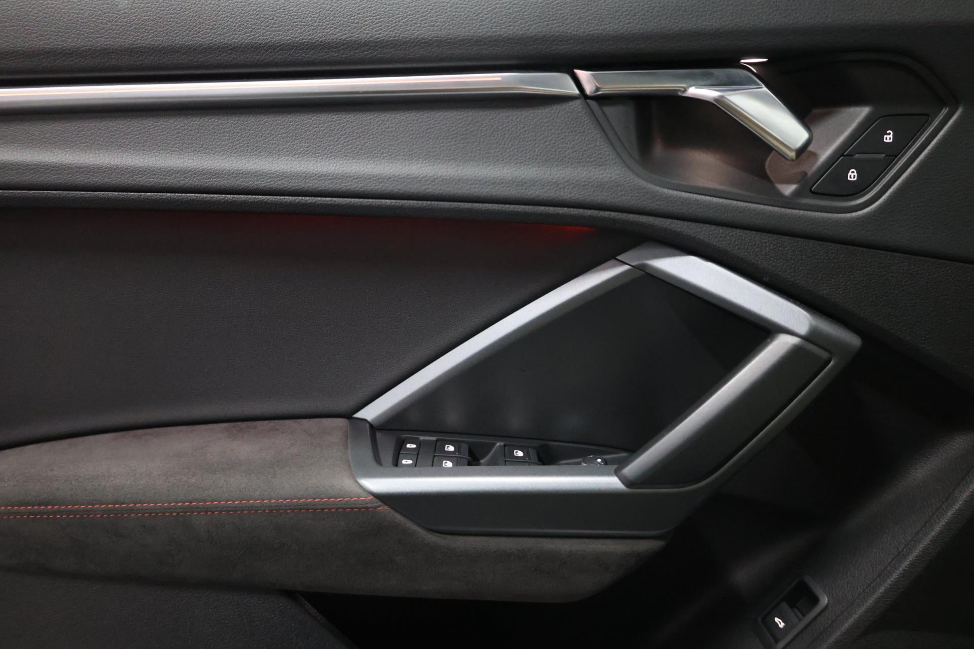 Hoofdafbeelding Audi RSQ3