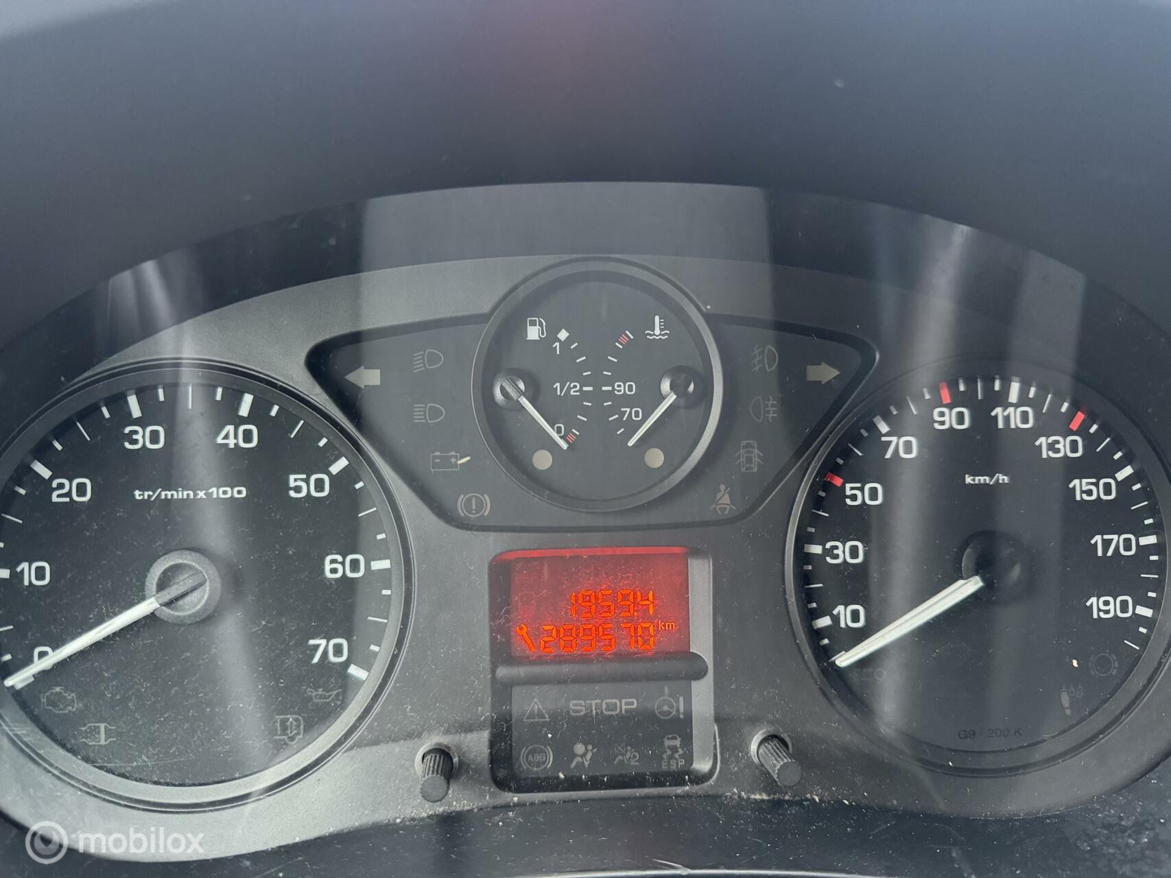 Hoofdafbeelding Peugeot Partner