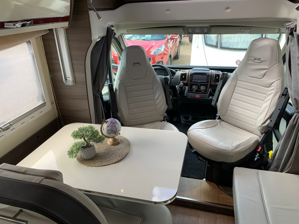 Hoofdafbeelding McLouis Carat 480g Queensbed Hefbed