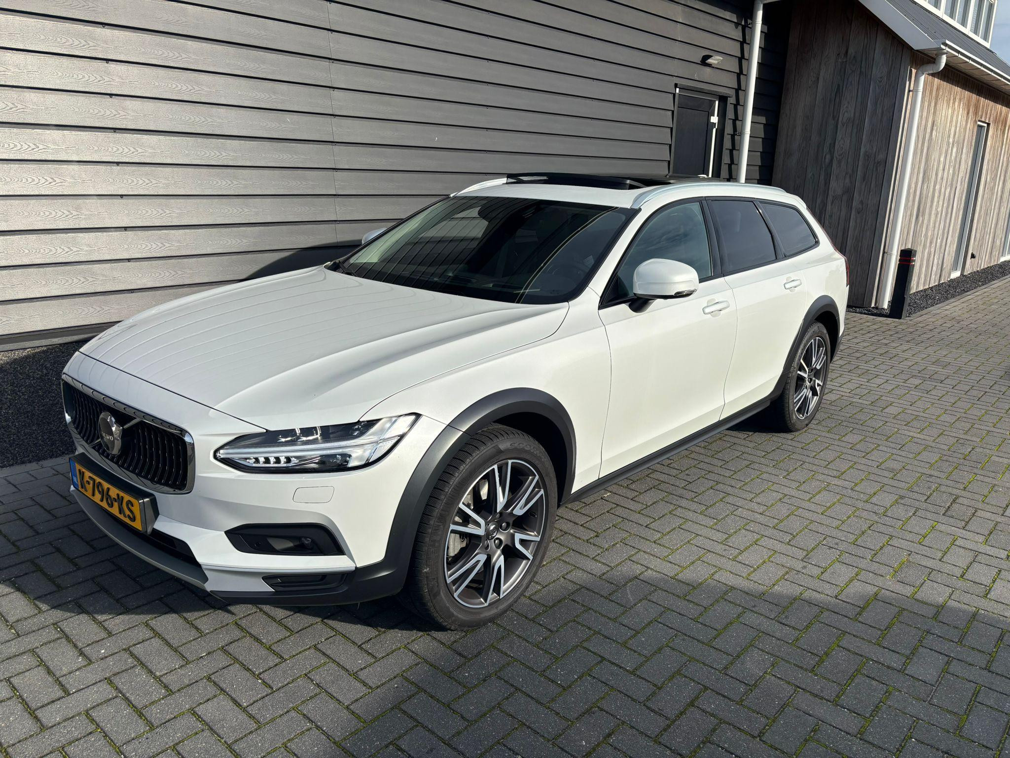 Hoofdafbeelding Volvo V90