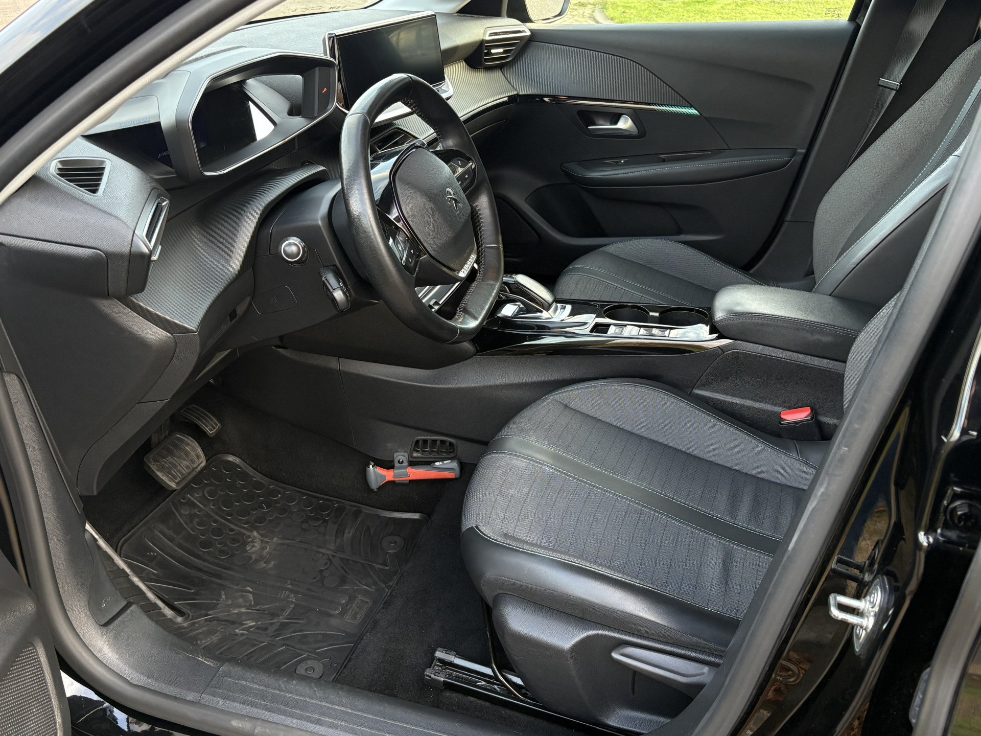 Hoofdafbeelding Peugeot e-208